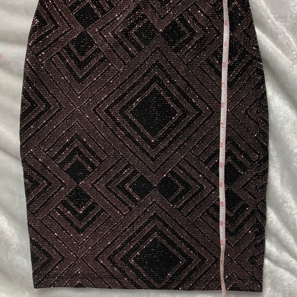 Windsor party dress - Picture 8 of 10